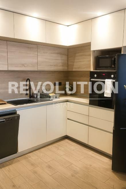 Дава се под наем Двустаен апартамент в Варна, Владислав Варненчик - 50 кв.м за 425 € - Снимка #1