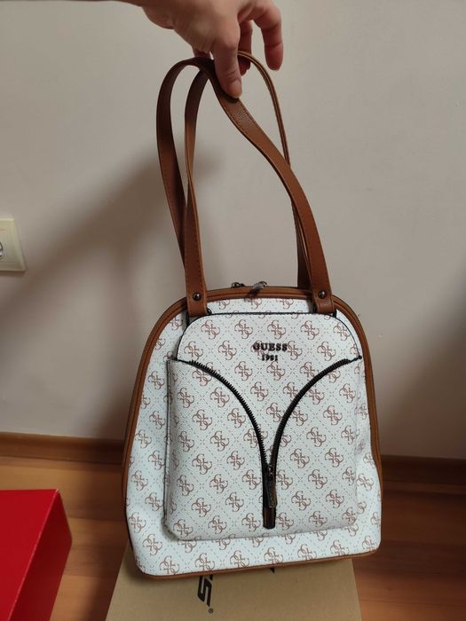 Нова дамска раница - чанта