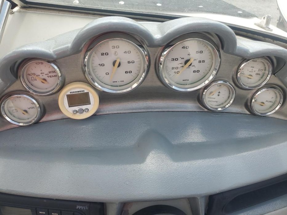 Катер Byliner 2009 года