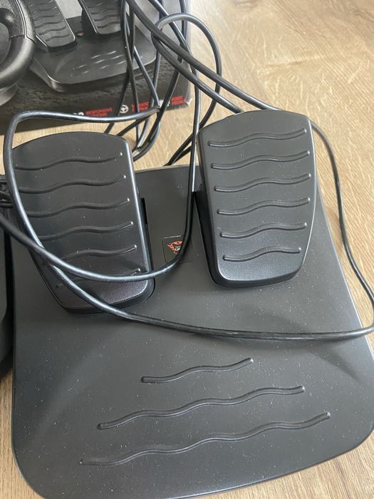 Volan gaming Trust GXT570