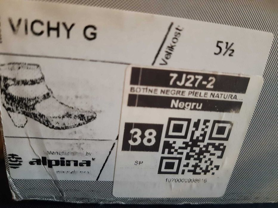 ghete/botine de dama din piele naturala, noi, in cutie