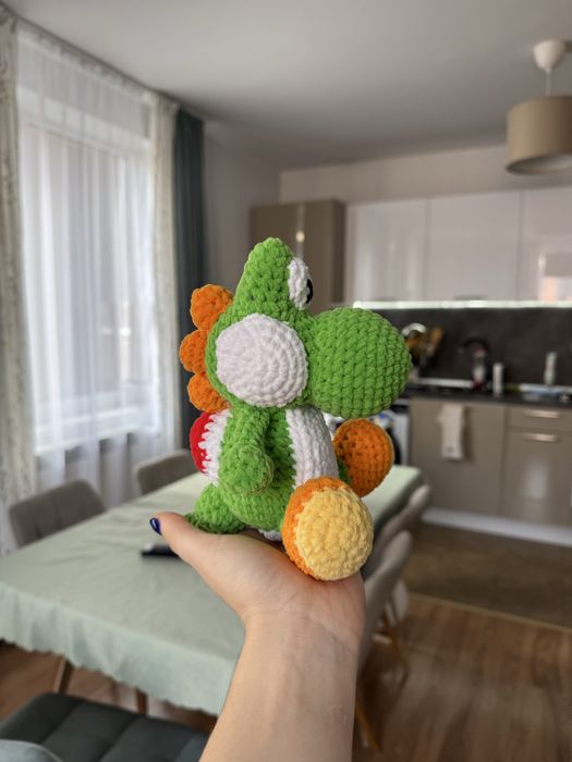 Плетена играчка Yoshi