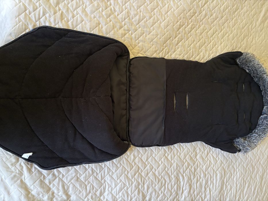 Зимен чувал за бебешка количка