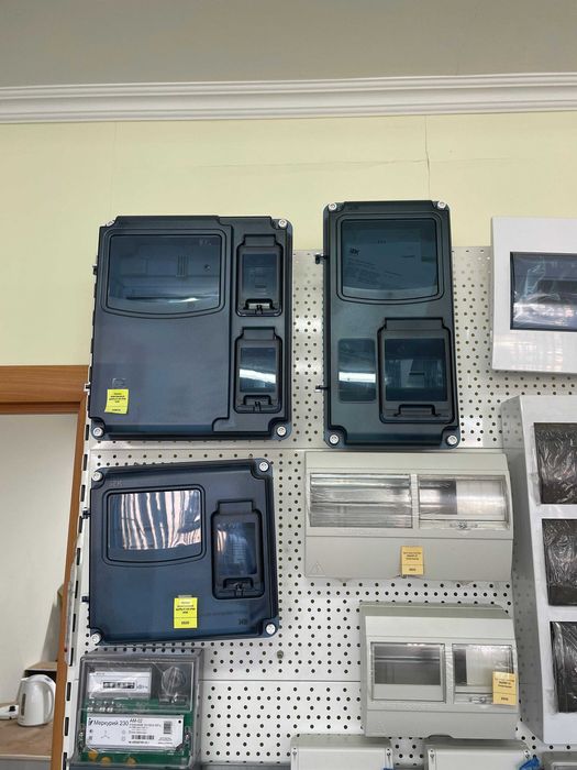 Корпус металлический и пластиковый