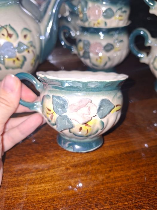 Продам керамический сервиз