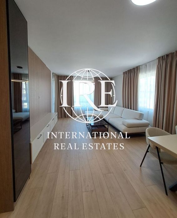 Продава се Тристаен апартамент в Варна, Център - 107 кв.м за 3617 €/кв.м - Снимка #2