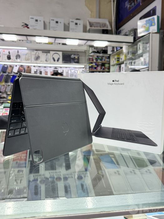 iPad Pro 12.9 keyboard
