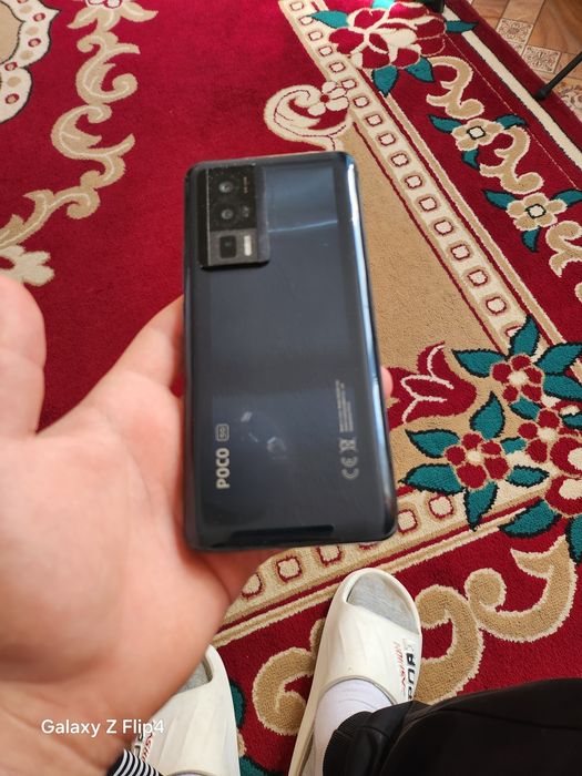 Продам срочно  poco f5 pro