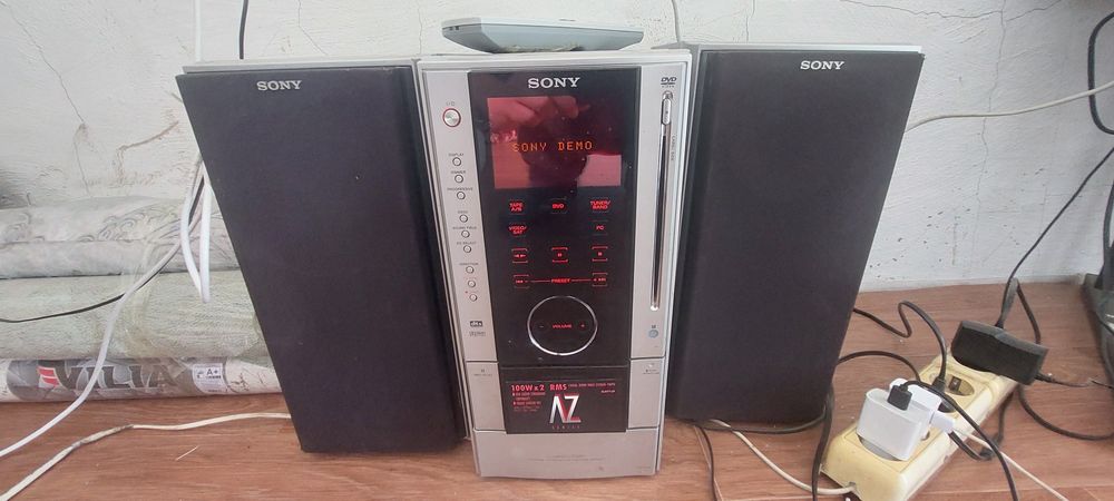 Продам музыкальный центр sony