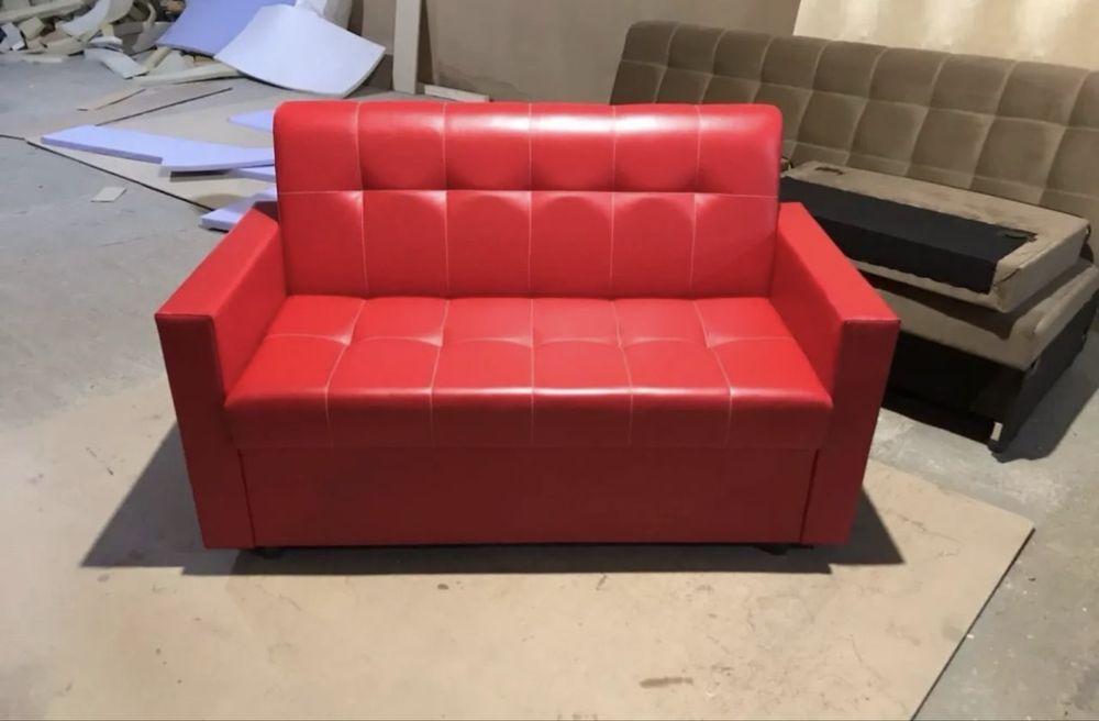 Диваны столы стулья для кафе баров ресторанов