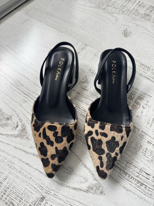 Обувки с нисък ток , чисто нови , 37 номер ,