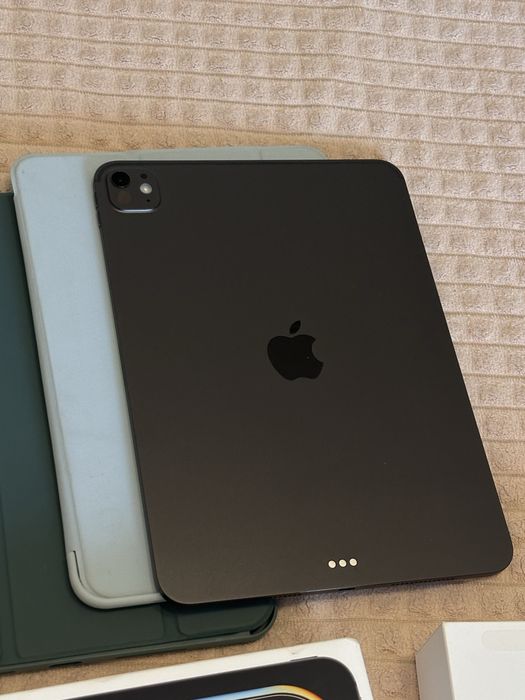 Продам iPad Pro 11” M5 256GB Space Black