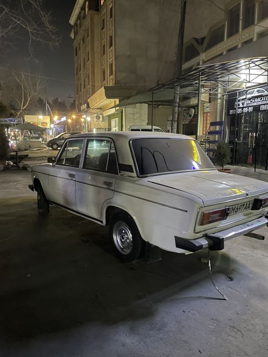 Jiguli Vaz2106 sotiladi