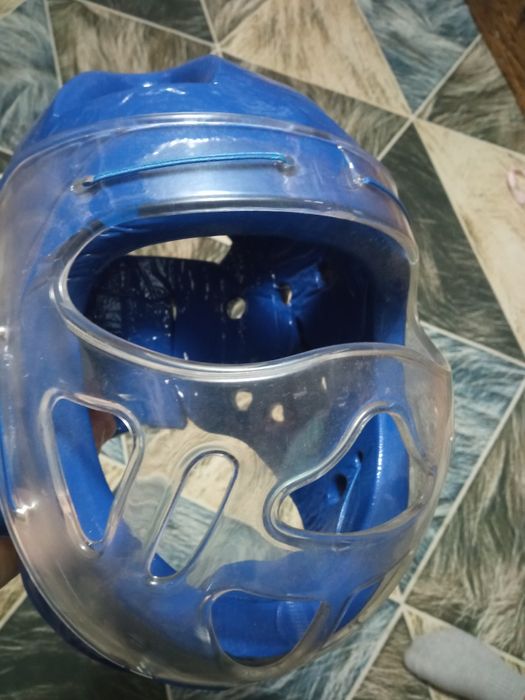 Шлем для каратэ, тхэквондо