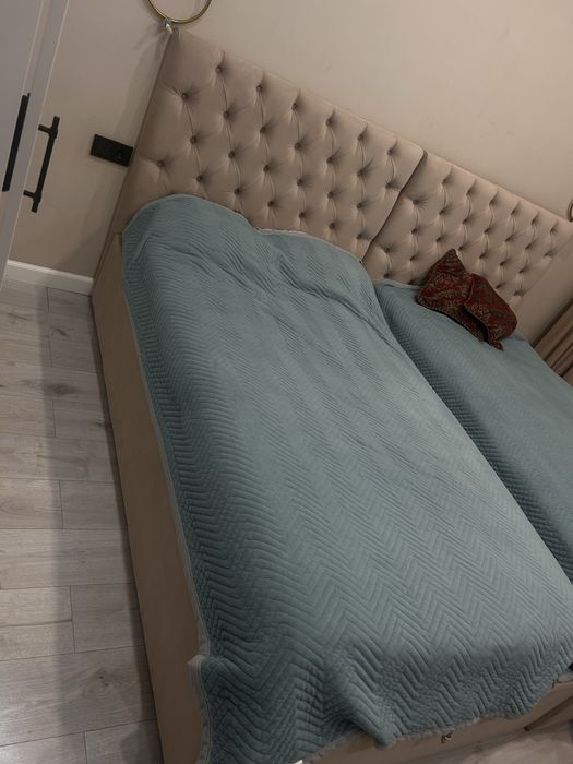 Две кровати с матрасом