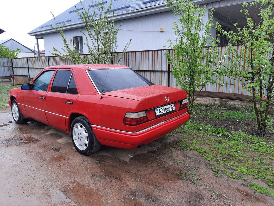 Продам машину мерседес