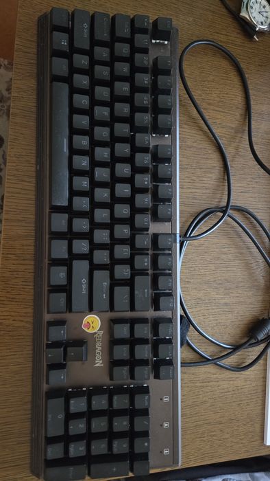 Vând Tastatura Mecanica Hotswap Redragon Pratyusa, switch uri brown