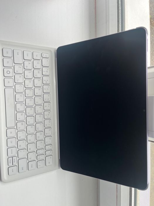 Продам планшет хорошим сост