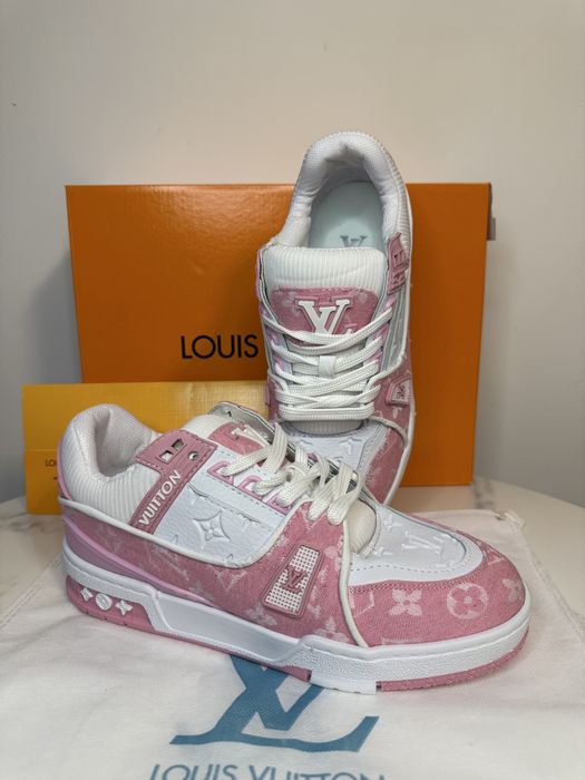 Adidasi Louis Vuitton Roz