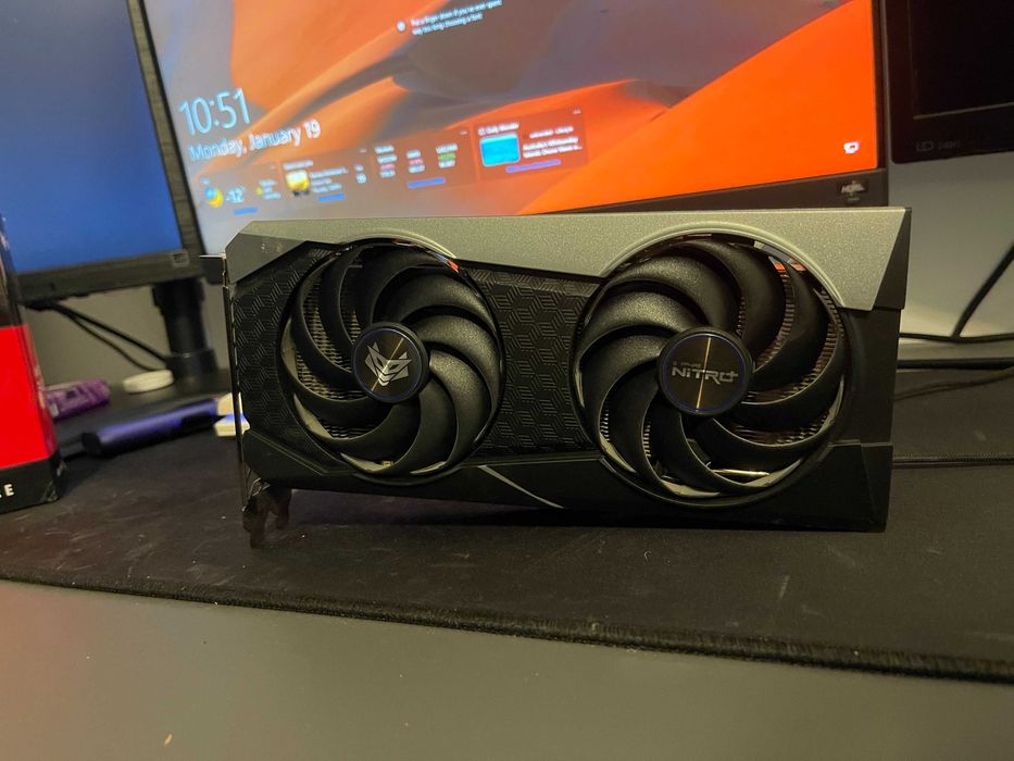 Placa video Sappire AMD RX6600 XT 8GB