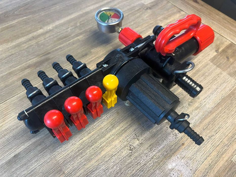 Distribuitor stropitoare cu 4 ieșiri + manometru (Nou)