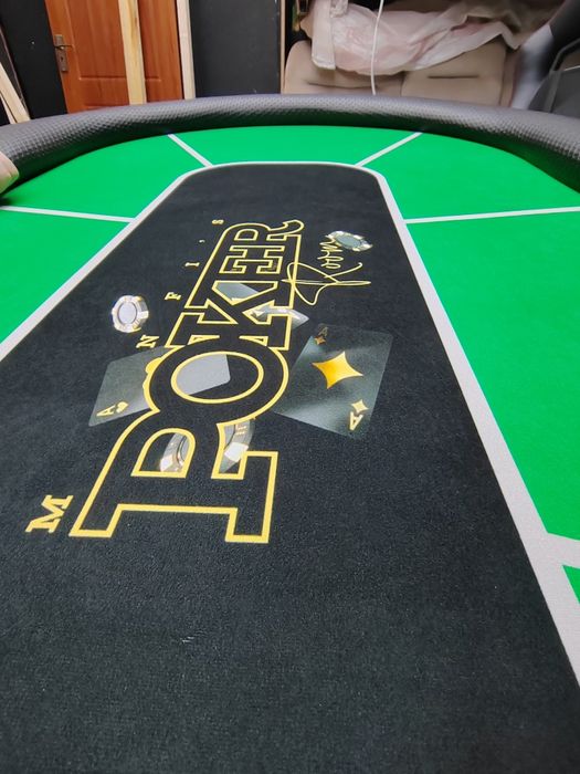 Masa poker personalizata