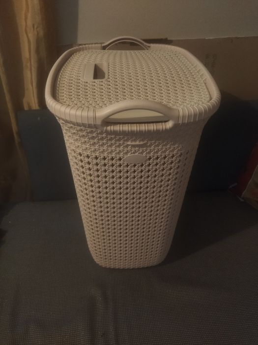Продам корзину для белья