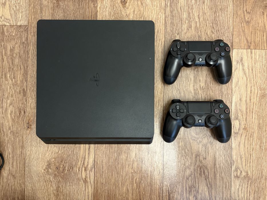 Продам playstation 4