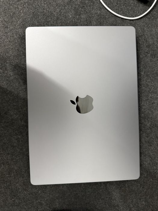 Macbook pro m1 14дюймов