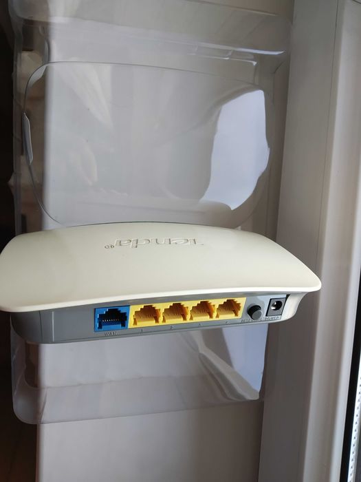 Роутер Tenda w268r