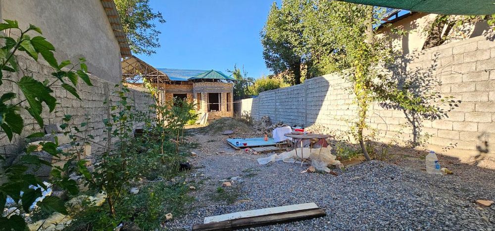 Уй жой сотилади Чимганда