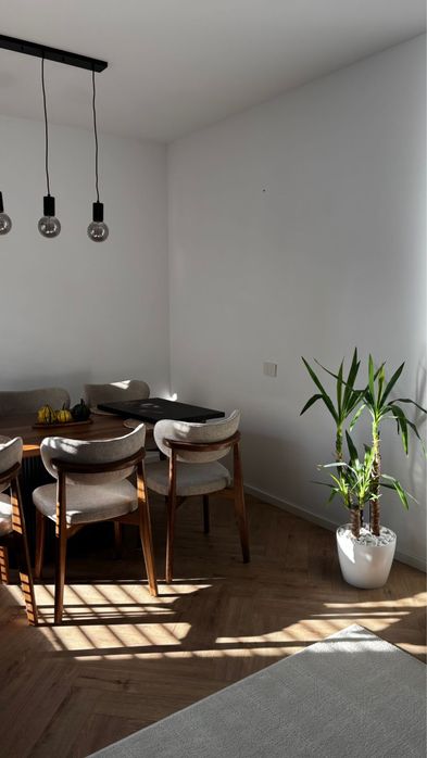 Vand lustra pt dining