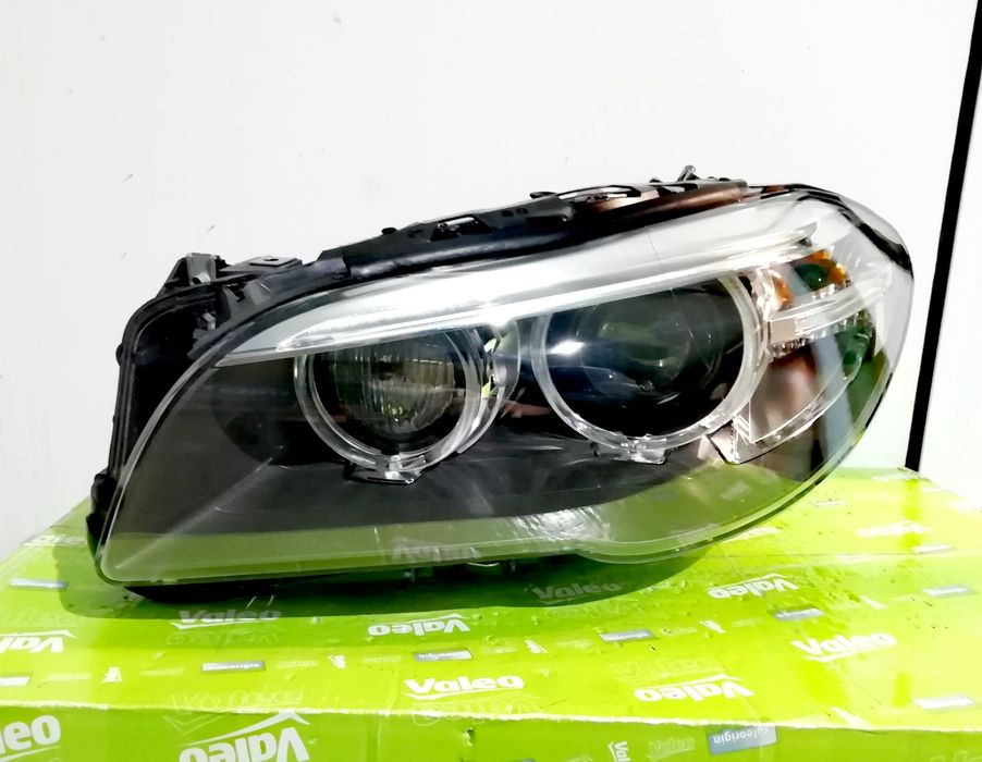 Фар фарове за BMW F10 F11 M5 / БМВ 5 Ф10 Ф11 Dynamic Xenon Lci USA.