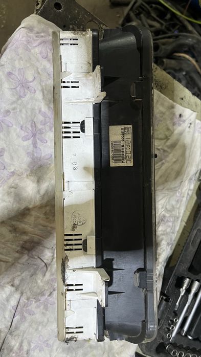 Приборная панель Subaru forester sf5