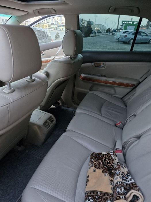 Lexus 2006 йил ишлаб чикарилган
