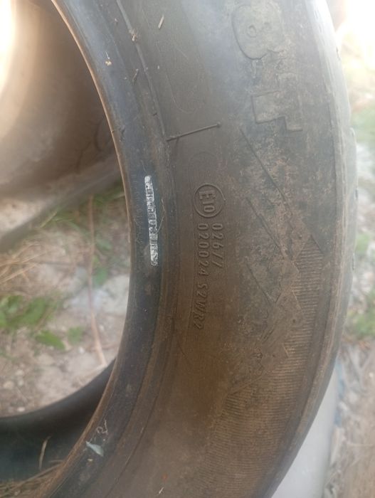 2 Seturi de cauciucuri și jante
