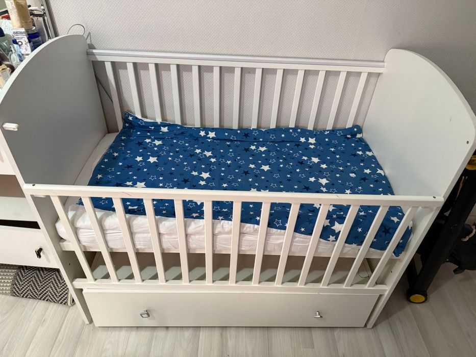 Манеж почти новый неиспользованный