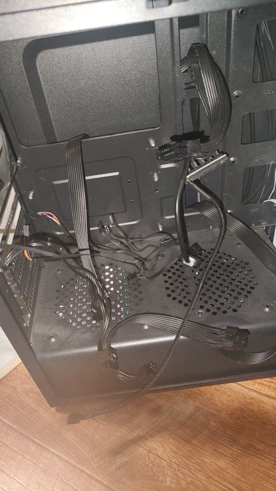 Корпус с БП и вентиляторами