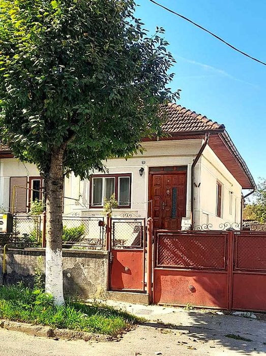 Vand casa ultracentral str Nicolae Balcescu Mun. Hunedoara