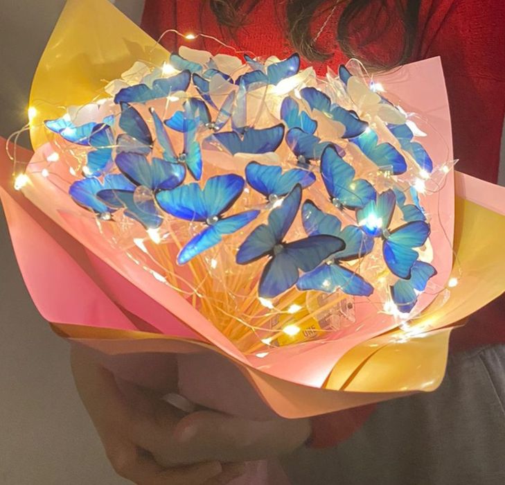 Светящиеся букет из бабочек