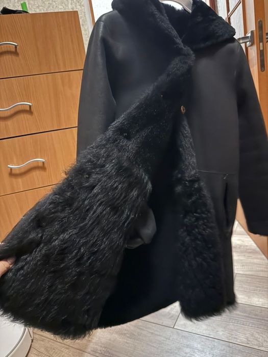 Продаю детскую дубленку