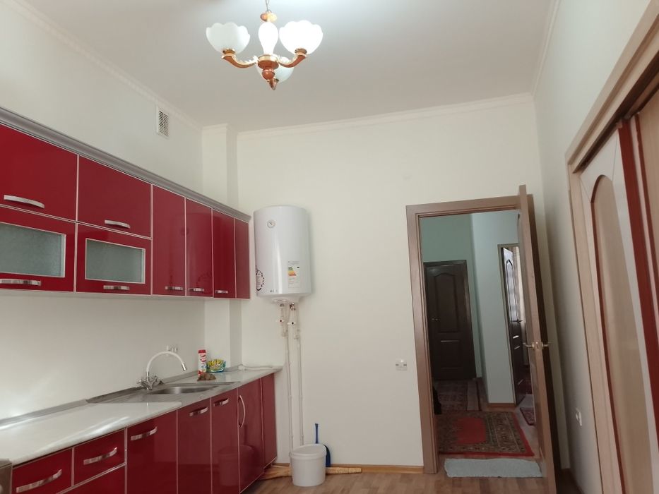 Urganch shaharida joylashga 4 xonali   kvartira sotiladi