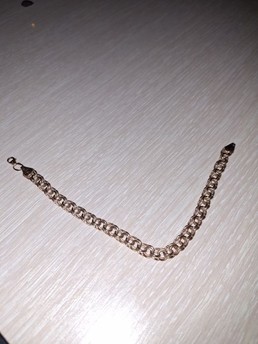 Продам золотой браслет