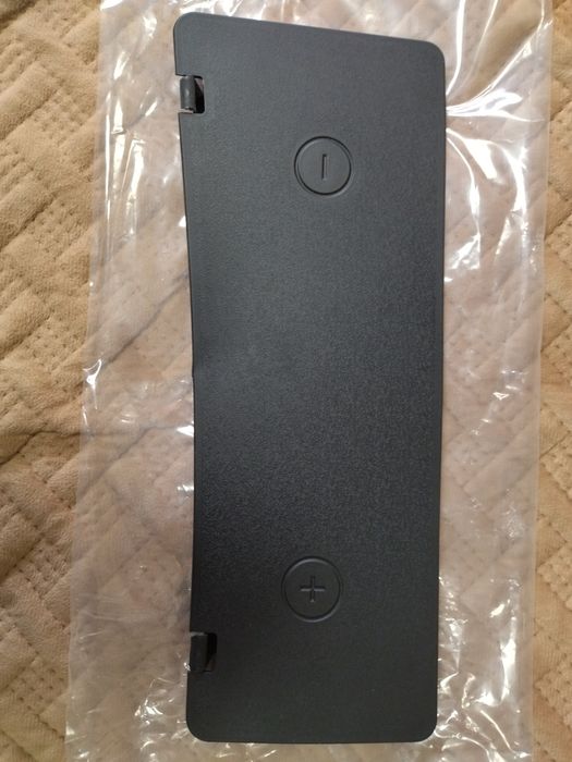 Крышка аккумулятора Ауди а6с5