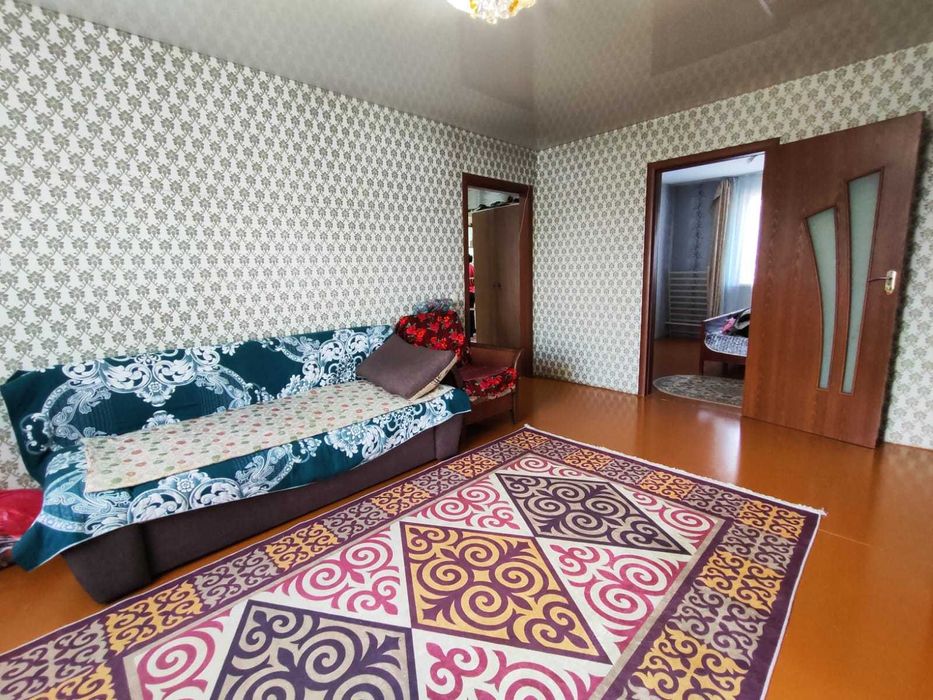 4 комнатный дом, в Рабочем поселке.