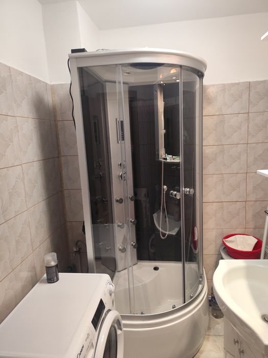Vând cabină de duș