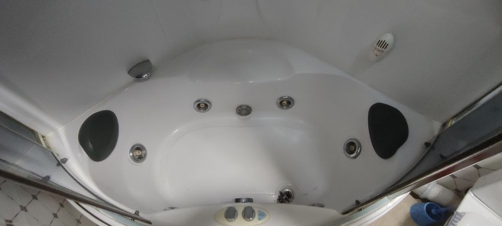 Душевой кабинка жакузиси бор