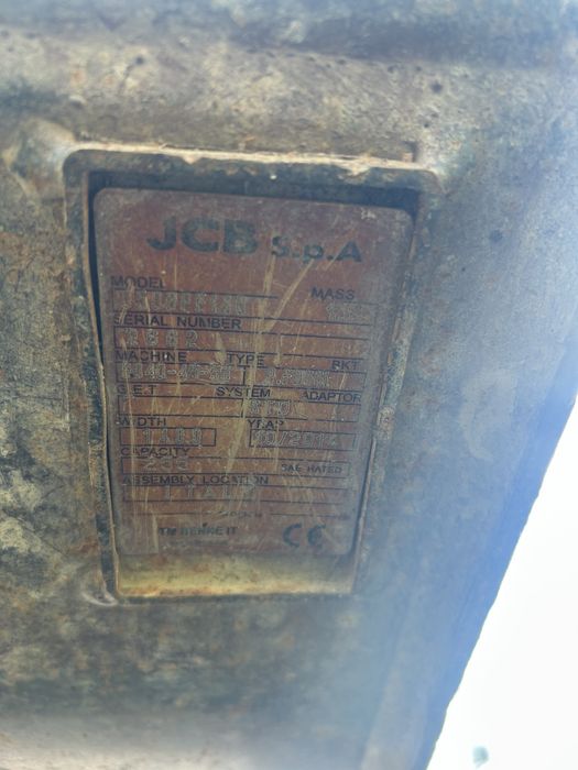 Excavaror JCB 8045 avariat.