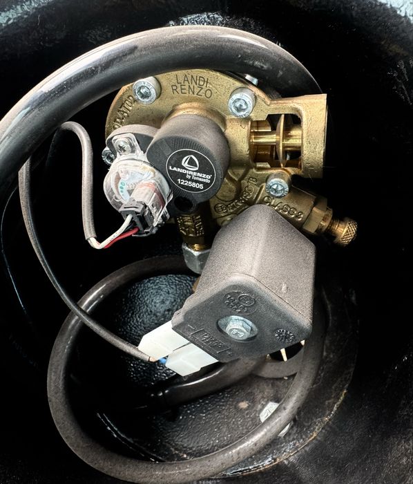 Перфектен газов инжекцион Landi Renzo EVO OBD 6cil.