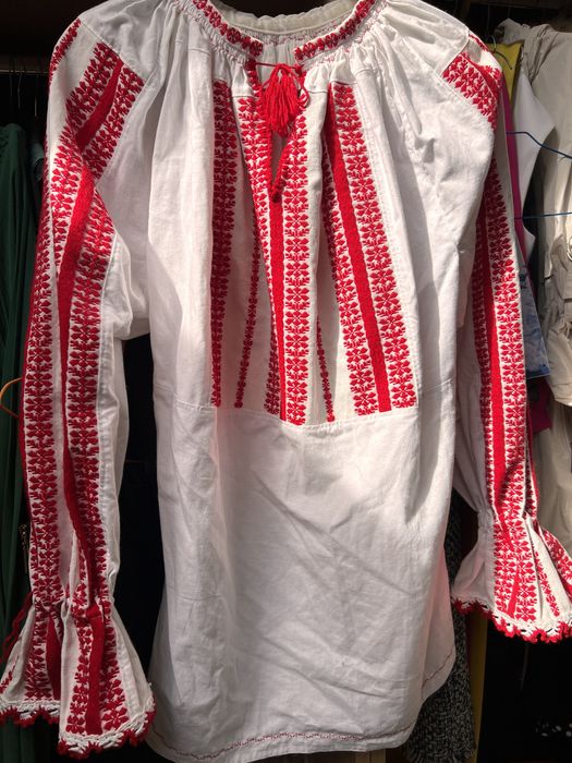 Ie/Cămașă populară